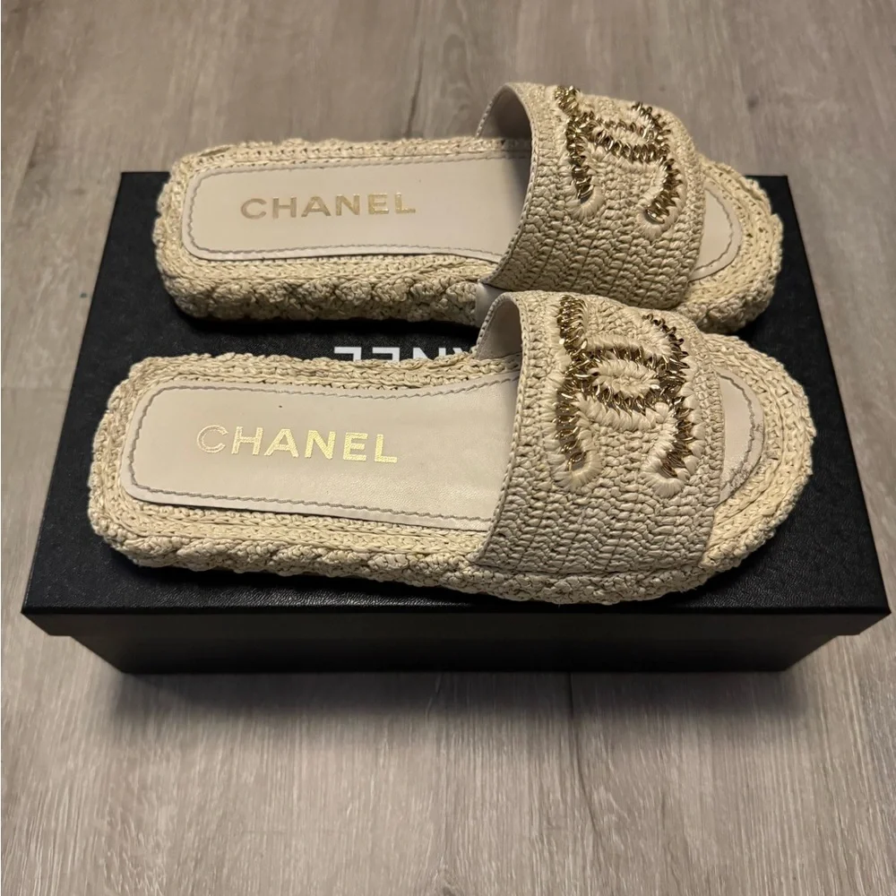 Chanel Beige Crochet Mules - Picture 4 of 8